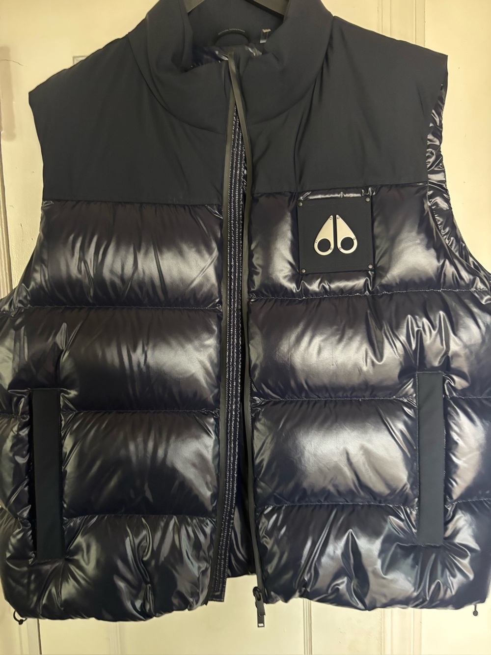 Authentic Moose Knuckles Men's Shiny Navy Quilted Puffer Vest.